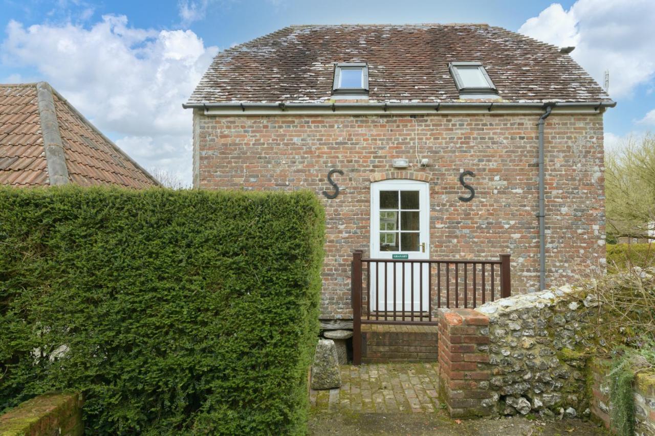 Luccombe Farm Holiday Cottages Milton Abbas Eksteriør billede