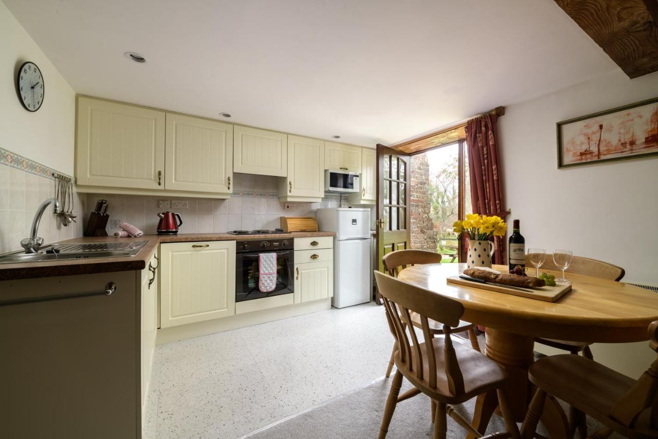 Luccombe Farm Holiday Cottages Milton Abbas Eksteriør billede